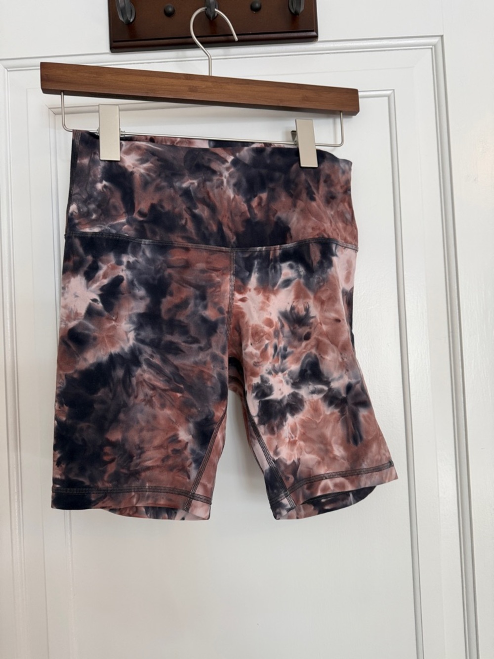 lululemon Tie-Dye Align Women’s Bike Shorts - Brown & Black